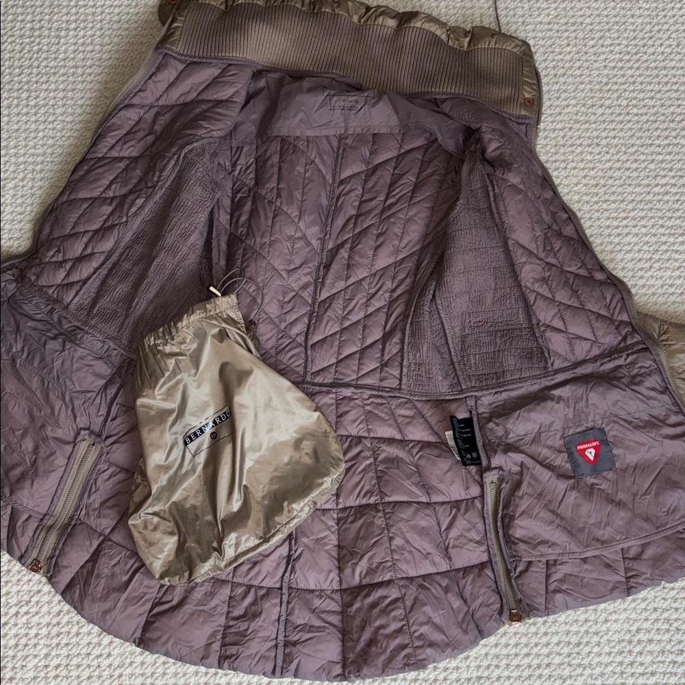 Bernardo Pearlized Primaloft Packable Jacket - image 7